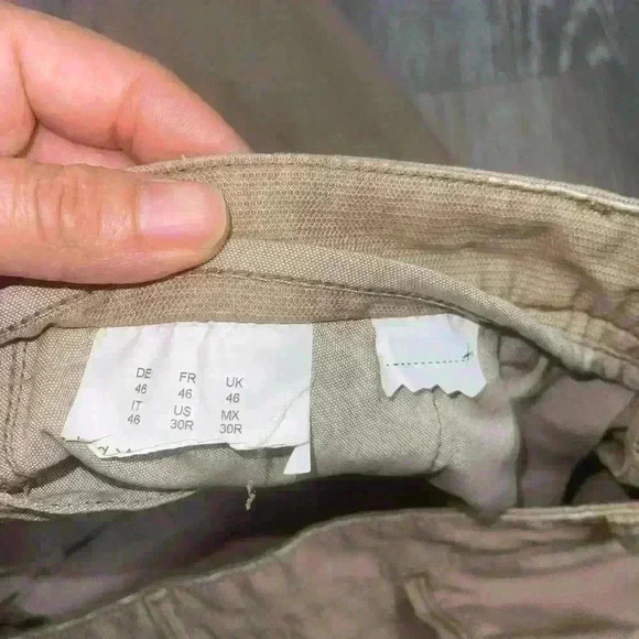 BOSS HUGO BOSS MENS SHORT 9” Size 30R - - Picture 6 of 7